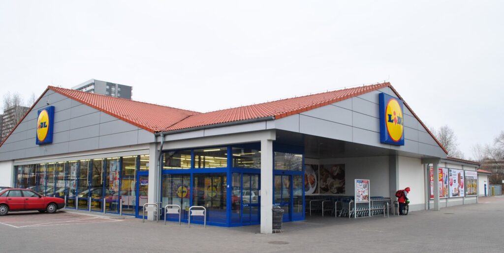 W WYBRANYCH SKLEPACH SIECI LIDL RABATY NA ZAKUPY ZA ZWROT PUSZEK I BUTELEK